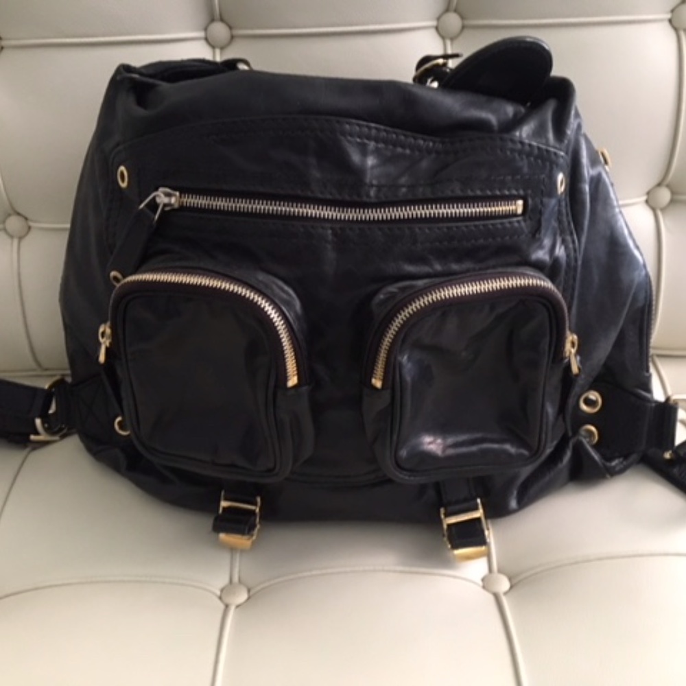 Medium Darwin Convertible Backpack